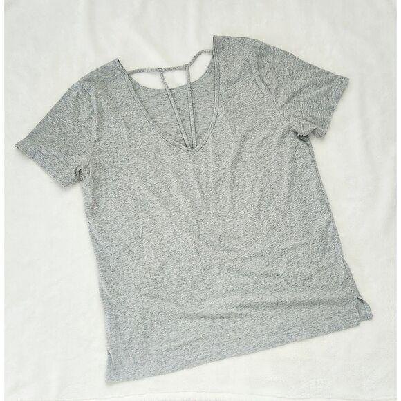 Victoria's Secret: PINK gray open back tee - Picture 4 of 4